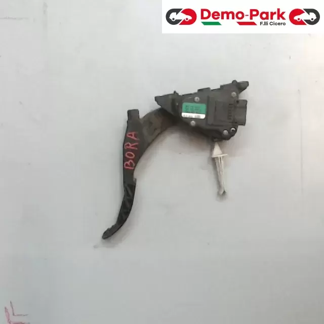 PEDALE ACCELERATORE  Volkswagen BORA - 1.6 1J1721503J 0