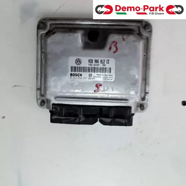 CENTRALINA MOTORE Skoda FABIA - 1.9 SDI BOSCH 0 281 010 257   038 906 012 CE 0