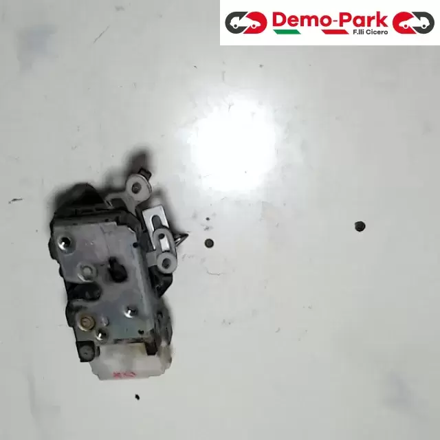 SERRATURA ANT. SX Alfa Romeo 147  0