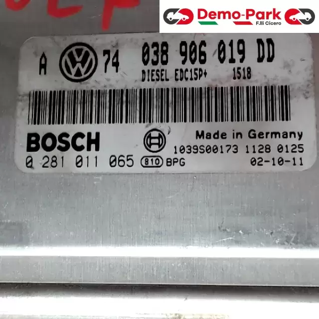CENTRALINA MOTORE Volkswagen GOLF 4 - 1.9 TDI BOSCH 0 281 011 065  EDC15P  038 906 019 DD 1