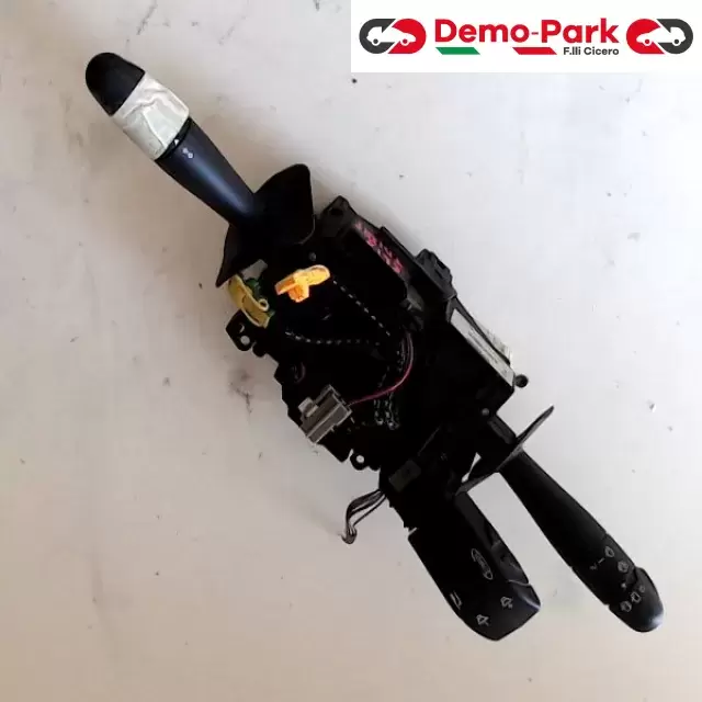 CAMBIO LUCI Renault CLIO - II SERIE  0