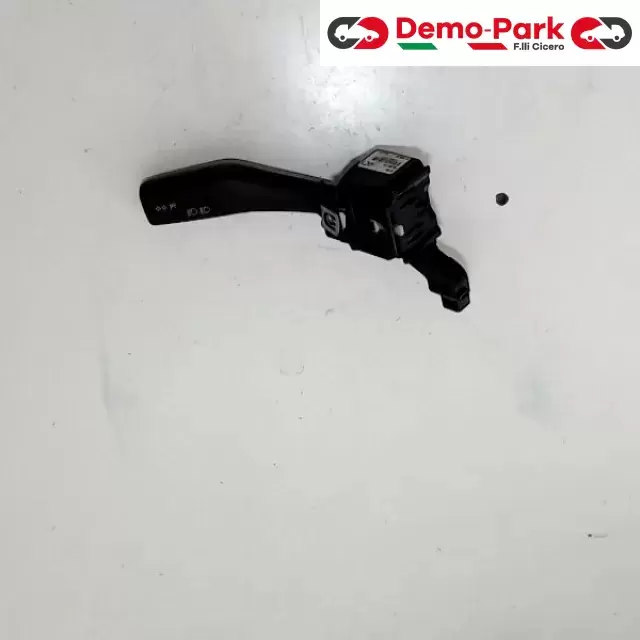 COMANDO FRECCE Volkswagen GOLF V  0