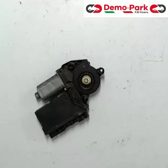 MOTORINO ALZAVETRO - ANT. DX Audi A6  1