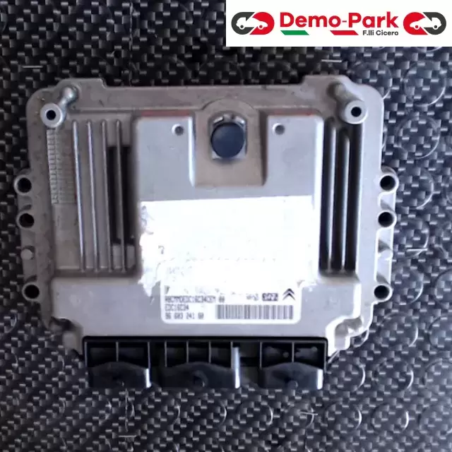 CENTRALINA MOTORE Peugeot 307 - 1.6 HDI BOSCH 0 281 011 63    EDC16C34   96 603 241 80 1