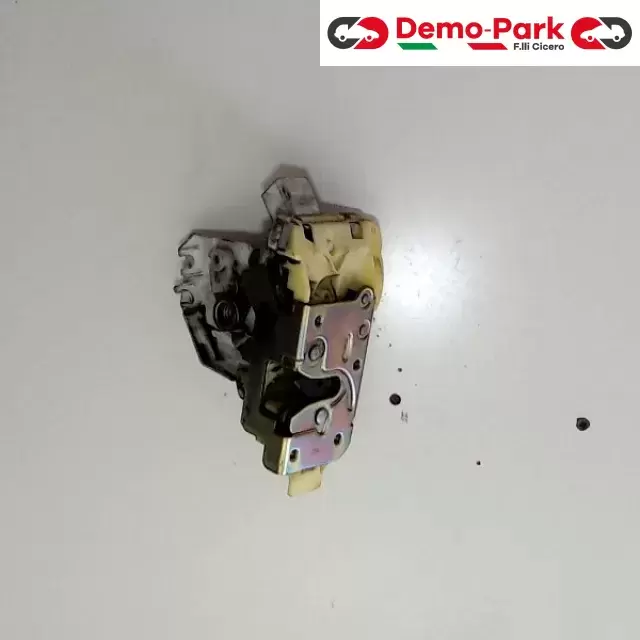 SERRATURA ANT. SX Ford FOCUS  0