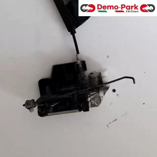 SERRATURA ANT. DX Lancia Y  0