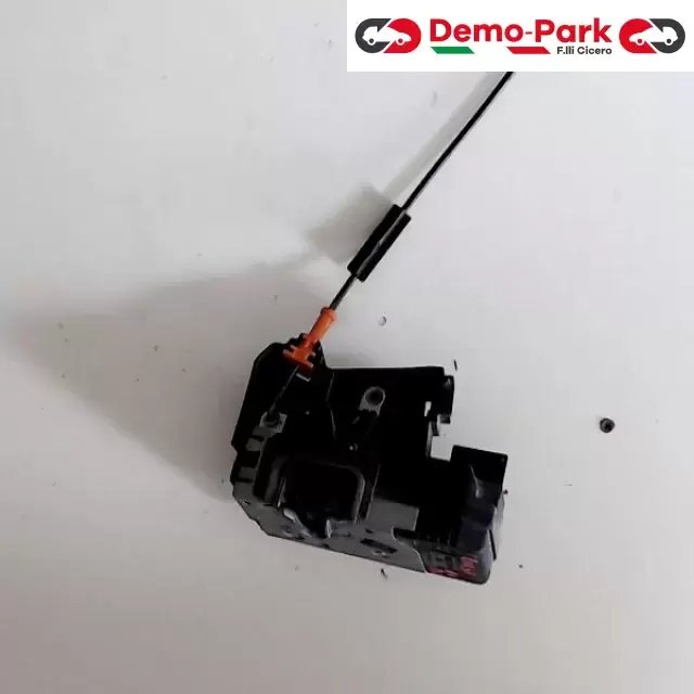 SERRATURA ANT. DX Opel CORSA C  0