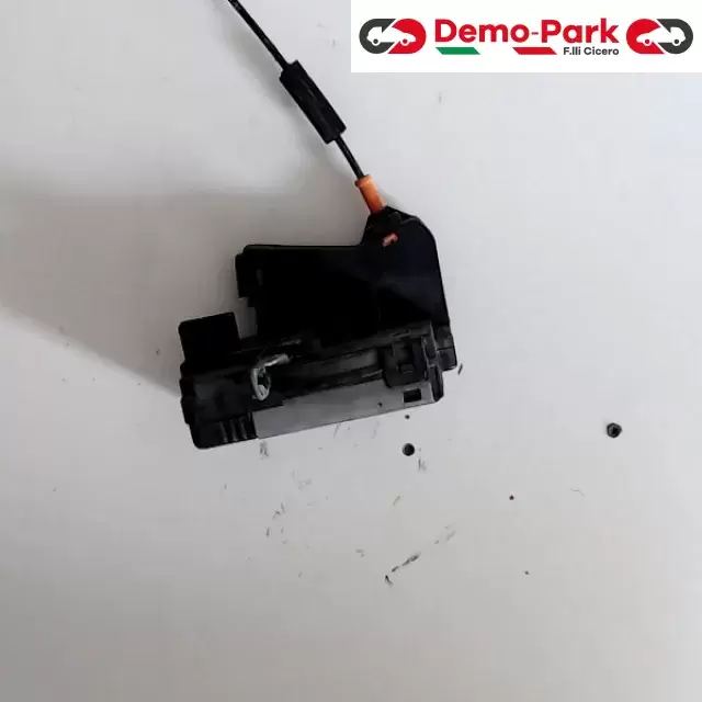 SERRATURA ANT. DX Opel CORSA C  1