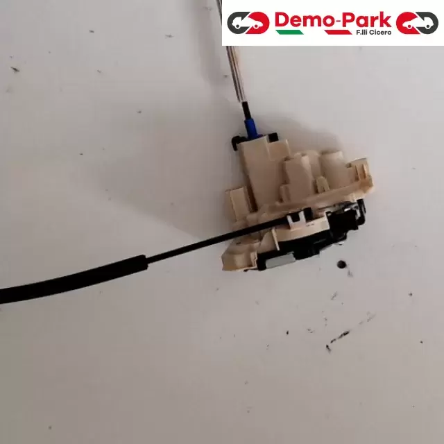 SERRATURA ANT. DX Fiat PANDA - 2014  1