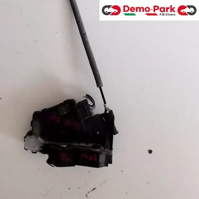 SERRATURA POST. DX Bmw 320 D E 46  0