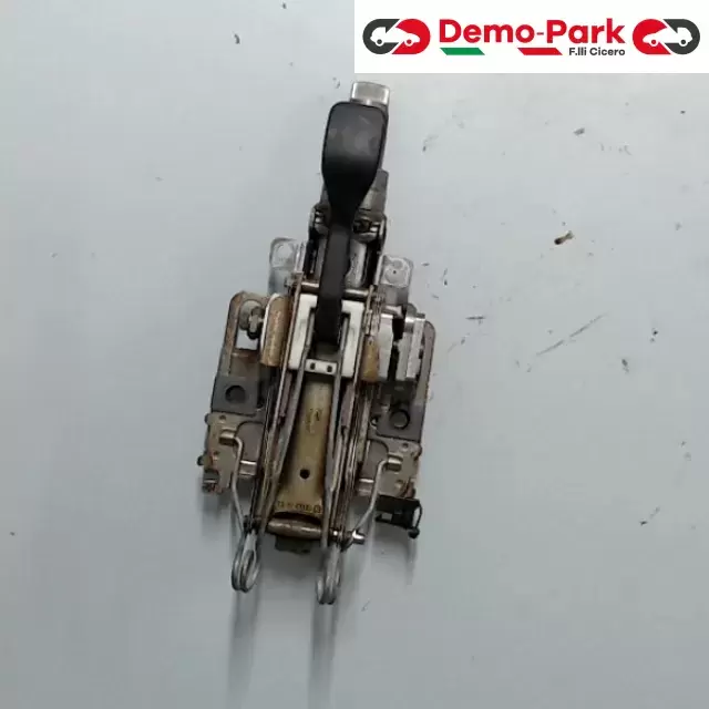 PIANTONE STERZO Volkswagen POLO 9N  0