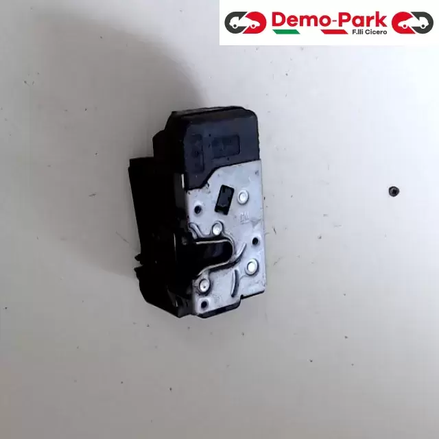 SERRATURA ANT. DX - 3P Opel CORSA C  1