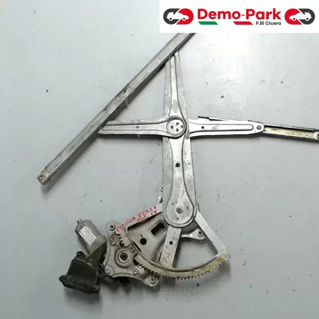 ALZAVETRO POST. SX Toyota COROLLA VERSO  0