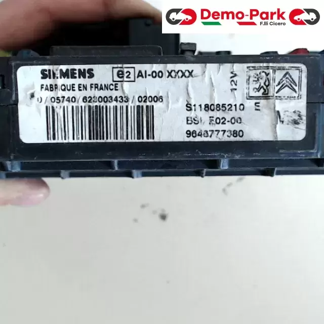 BODY COMPUTER Peugeot 206 - 1.4 SIEMENS S118085210 1