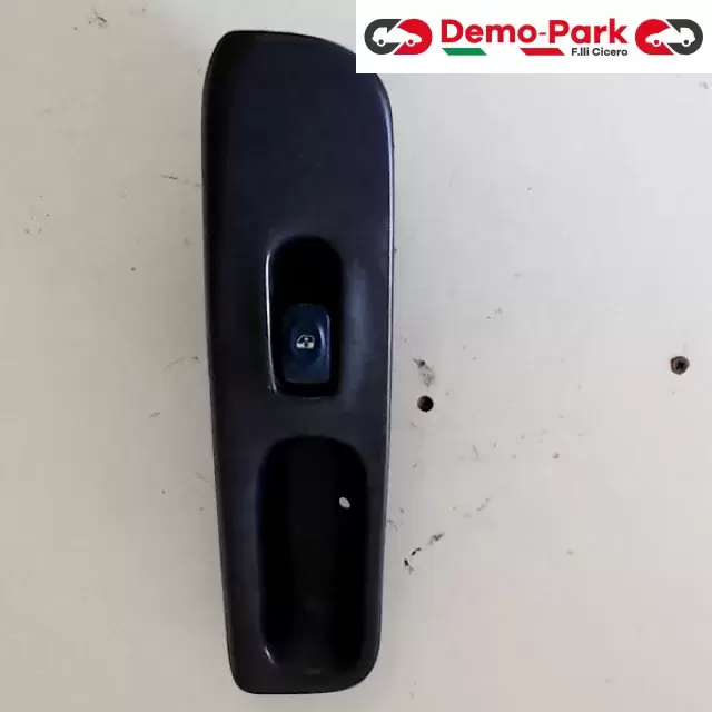 PULSANTIERA ALZAVETRI ANT. DX Renault TWINGO  0