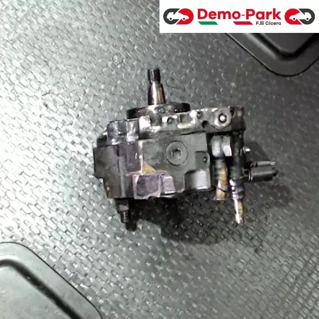 POMPA INIEZIONE  Bmw 120 D - E87 BOSCH 0 445 010 046 0