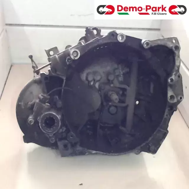 CAMBIO 205 Peugeot 205 - 1.7 D  0