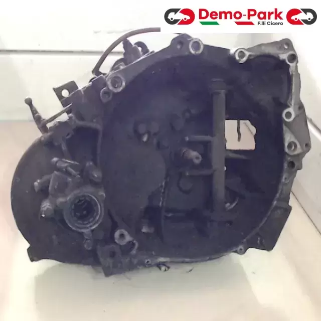 CAMBIO 205 Peugeot 205 - 1.7 D  0