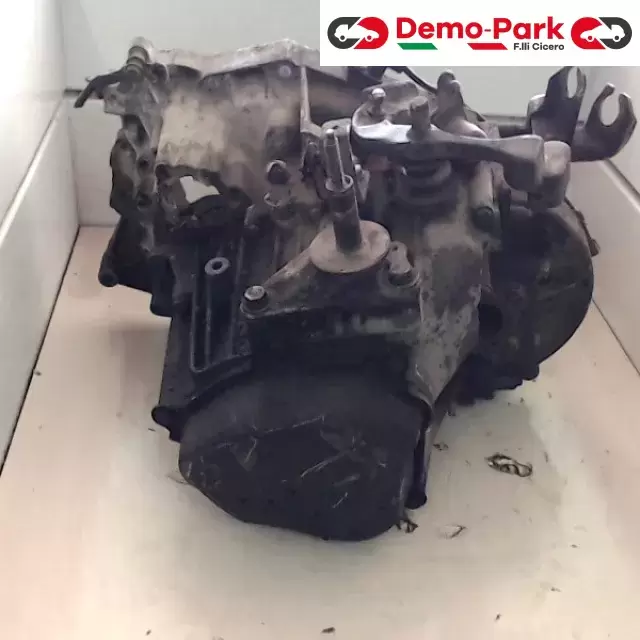 CAMBIO 306 Peugeot 306 - 2.1 TD  1