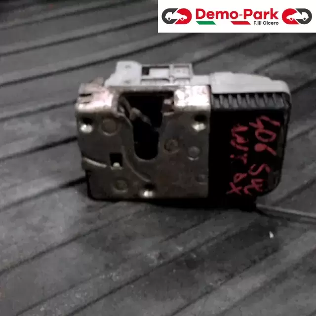 SERRATURA ANT. DX Peugeot 406 SW  0