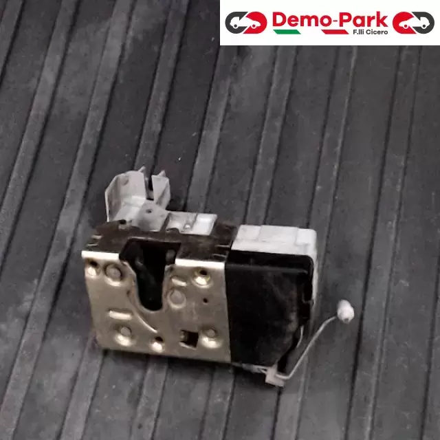 SERRATURA ANT. DX Peugeot 307 SW  0