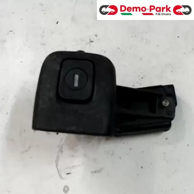 PULSANTE COFANO POSTERIORE Renault clio  0