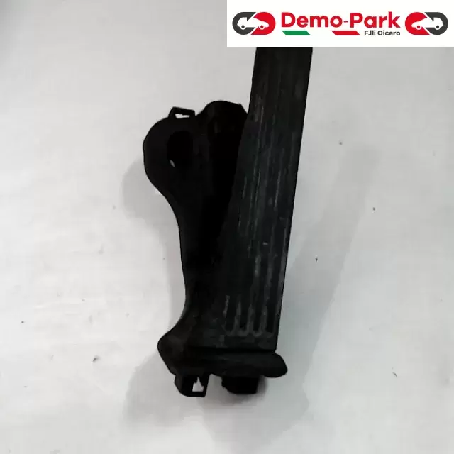 PEDALE ACCELERATORE   Volkswagen GOLF V - 2.0 TDI 1K1 721 503 F 0