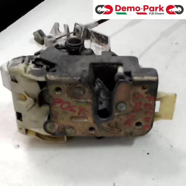 SERRATURA POST. DX Ford FOCUS  0