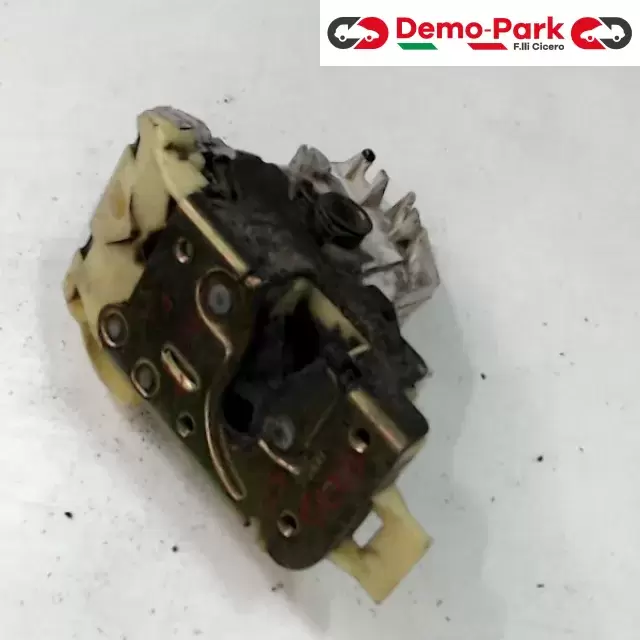 SERRATURA ANT. DX - 3P Ford FOCUS  0