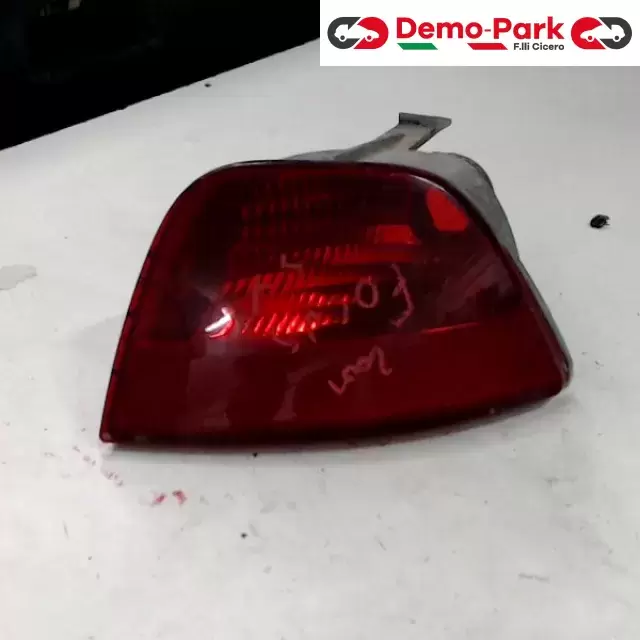 FANALINO RETRONEBBIA Ford FOCUS  0