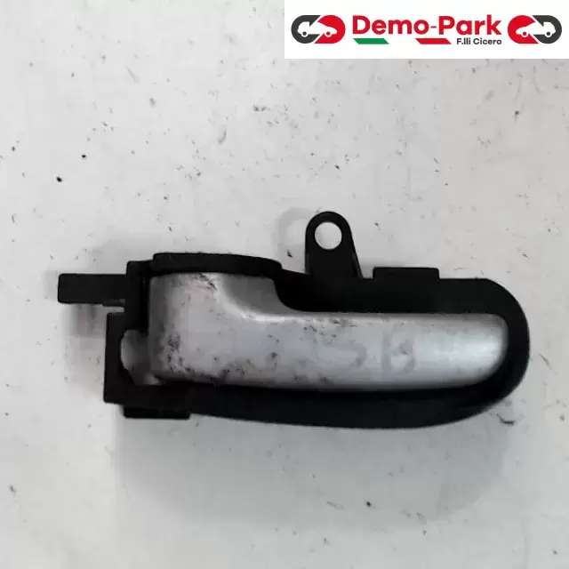 MANIGLIA INTERNA ANT. - SX Toyota YARIS  0