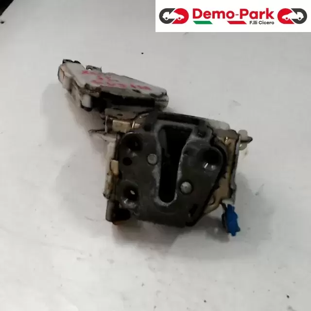 SERRATURA ANT. DX Nissan MICRA K11  0