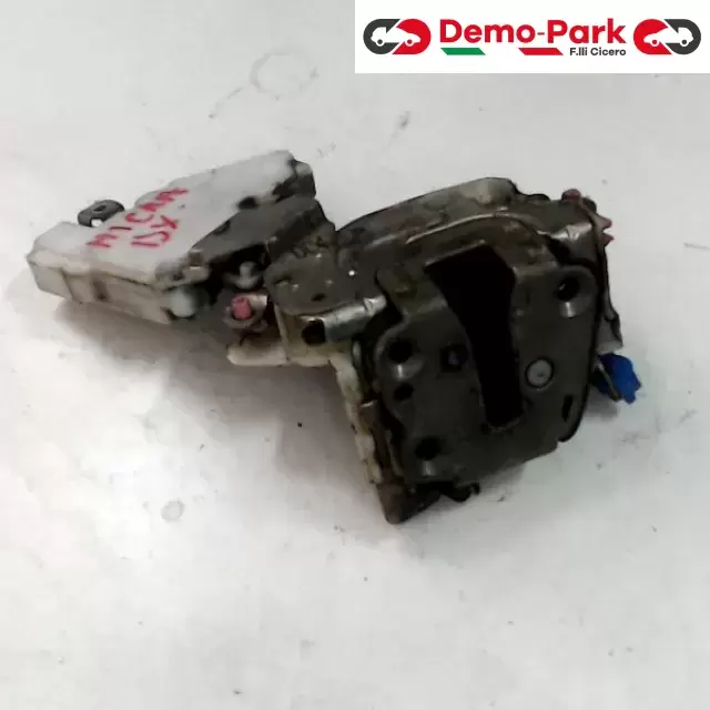 SERRATURA ANT. DX Nissan MICRA K11  0