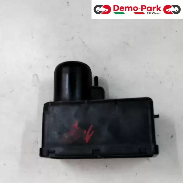 CHIUSURA CENTRALIZZATA - POMPA Mercedes-benz CLASSE S - W 126  0