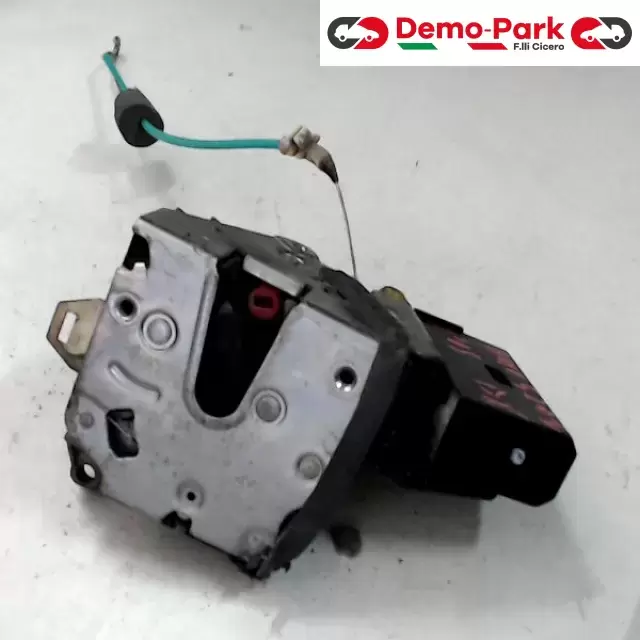 SERRATURA POST. DX Bmw 520i E39  0