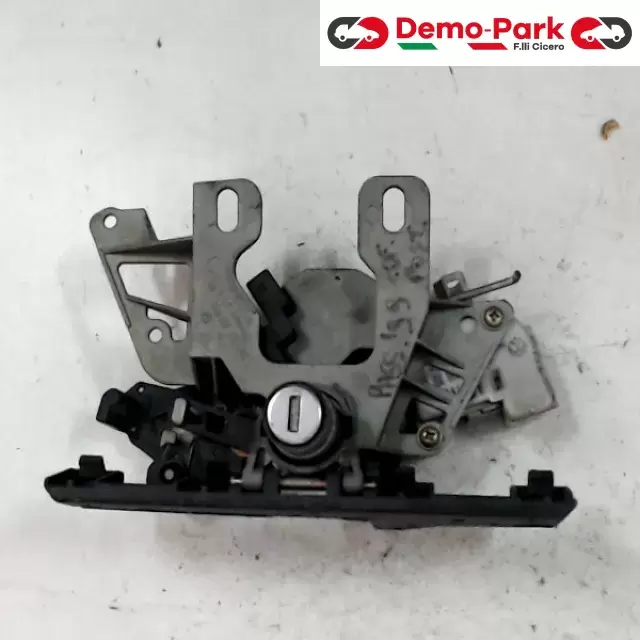 PULSANTE COFANO POSTERIORE Volkswagen PASSAT  0