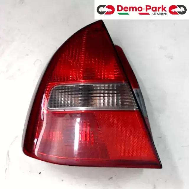 STOP SX Mitsubishi CARISMA  0
