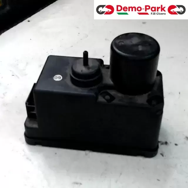 CHIUSURA CENTRALIZZATA - POMPA Volkswagen PASSAT  0