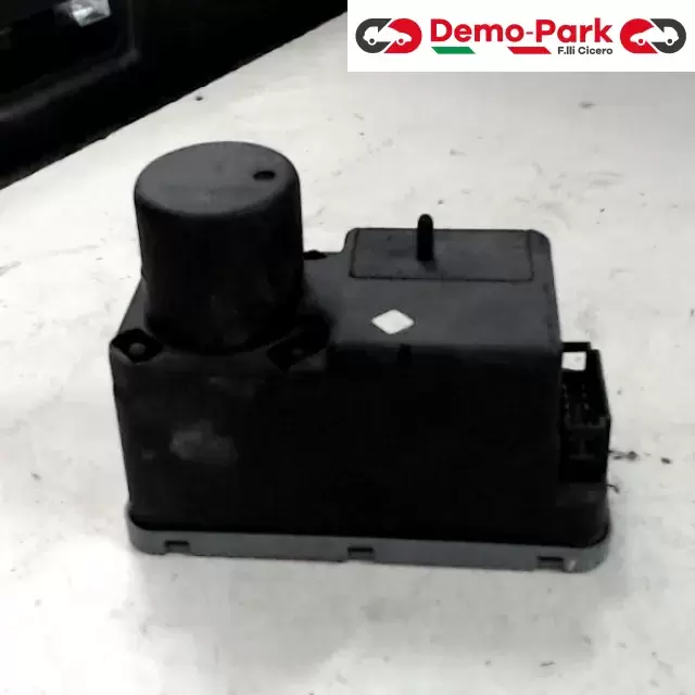 CHIUSURA CENTRALIZZATA - POMPA Volkswagen GOLF III  0