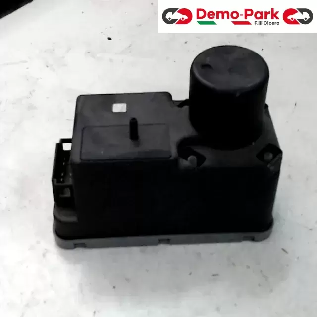CHIUSURA CENTRALIZZATA - POMPA Volkswagen PASSAT  0