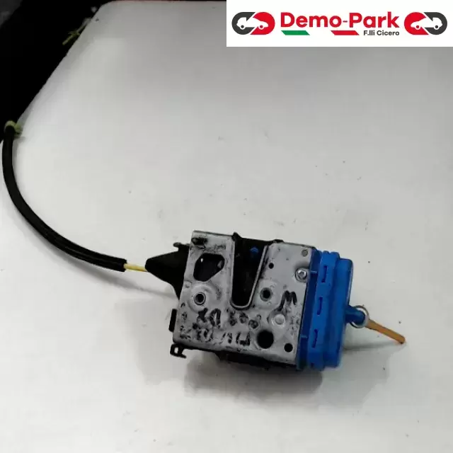 SERRATURA POST. DX Audi A4  0