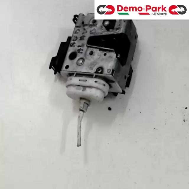 SERRATURA ANT. DX Audi A4  0