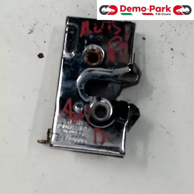 SERRATURA ANT. DX Audi 80  0