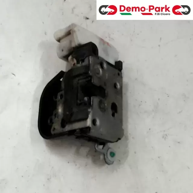 SERRATURA ANT. SX Alfa Romeo 147  0