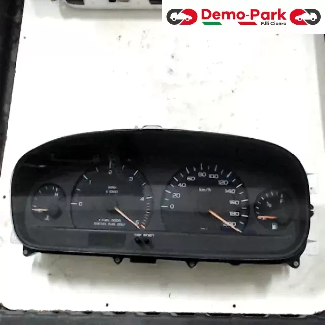 QUADRO STRUMENTI Chrysler VOYAGER - I SERIE  0