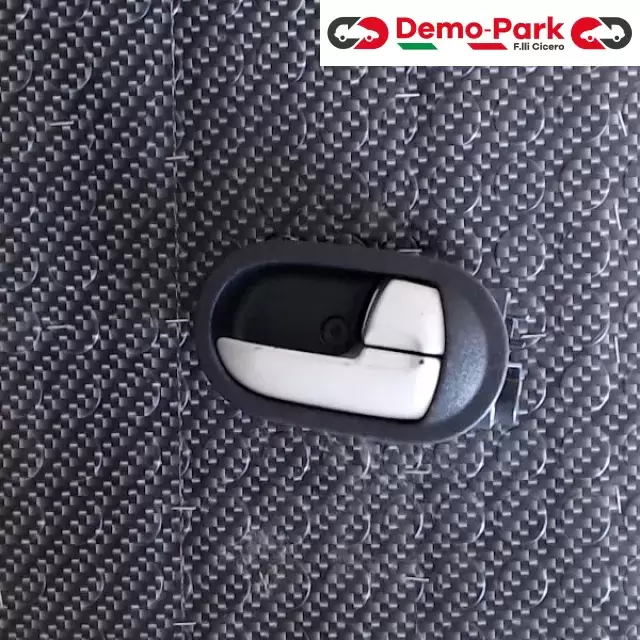 maniglia interna ant dx Mitsubishi COLT  0