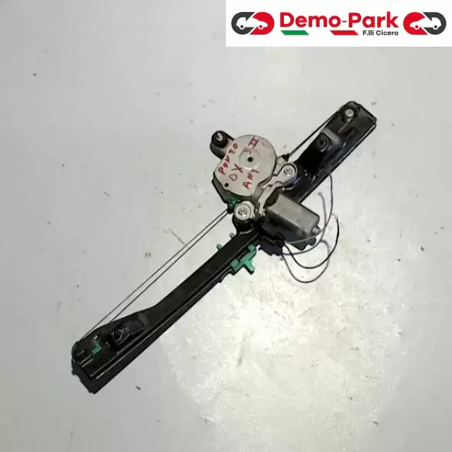 ALZAVETRO ANT. DX Fiat PUNTO II SERIE  0