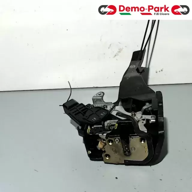 SERRATURA POST DX Toyota AVENSIS VERSO  0