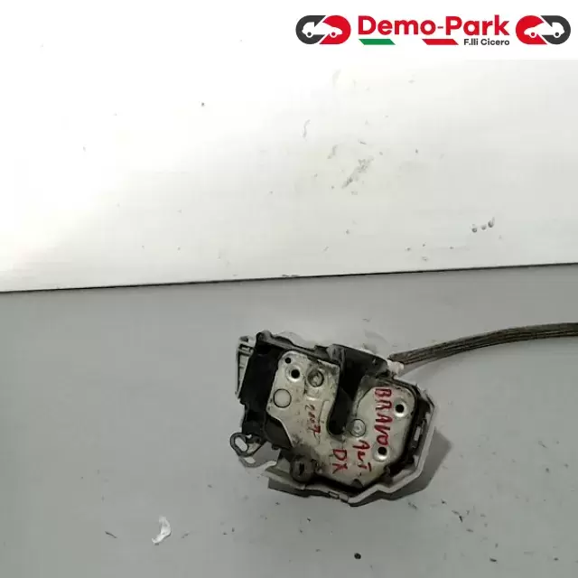 SERRATURA ANT DX Fiat BRAVO  0