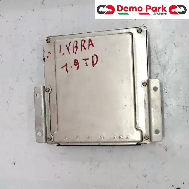 CENTRALINA MOTORE Lancia LYBRA - 1.9 TD BOSCH 0 281 010 002 46472183  C424B839 0